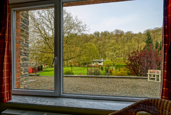 windows with low Visible transmittance